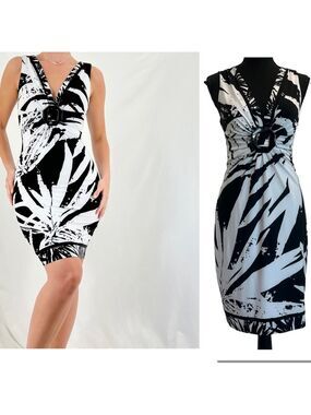 Y2K Vintage Cache Black + White Floral Print V-Neck Bodycon
Stretchy dress Sz 6